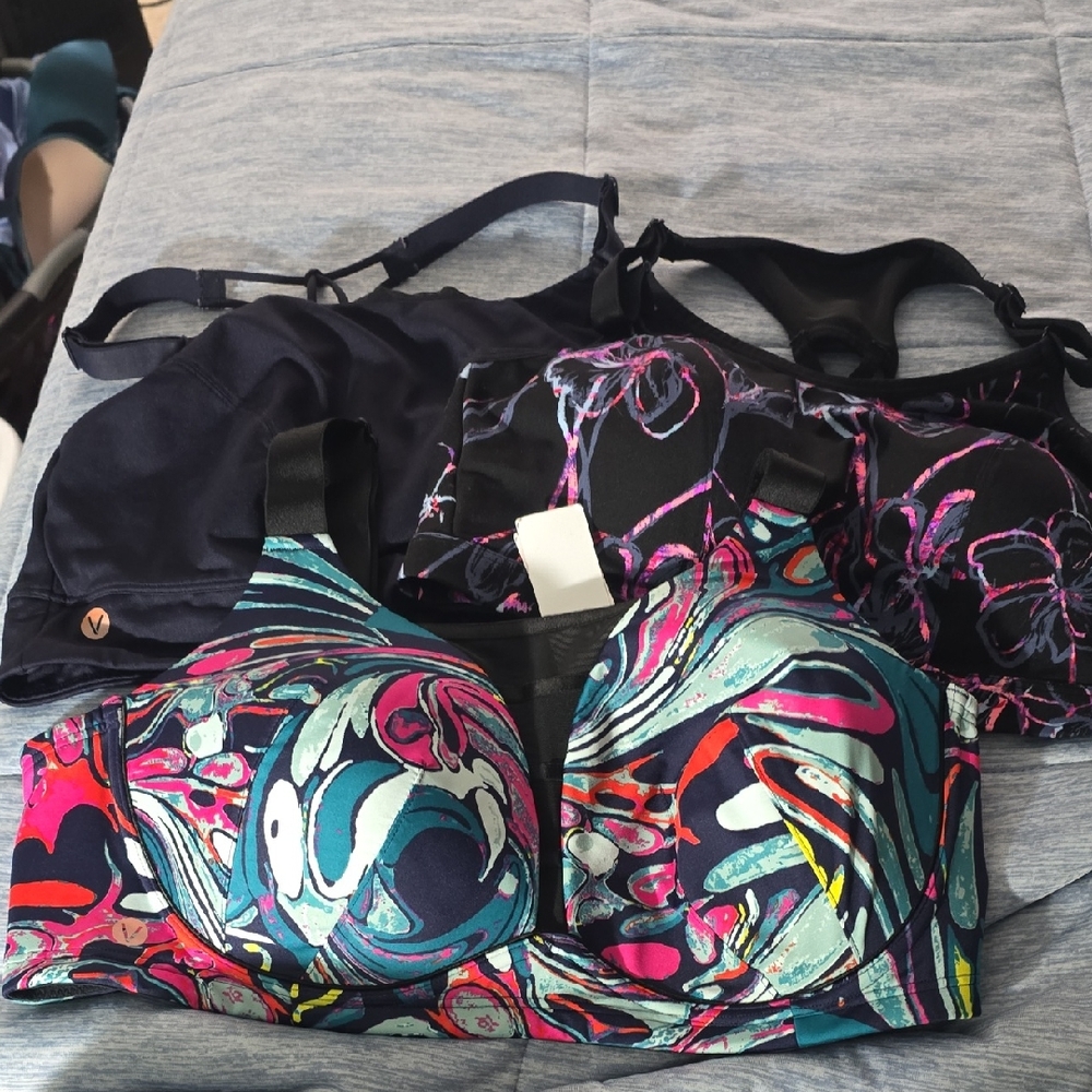 Livi Active Vibrant Swirl Print Bra